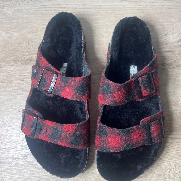 BIRKENSTOCK Arizona Rivet plaid red sandals - Picture 4 of 7